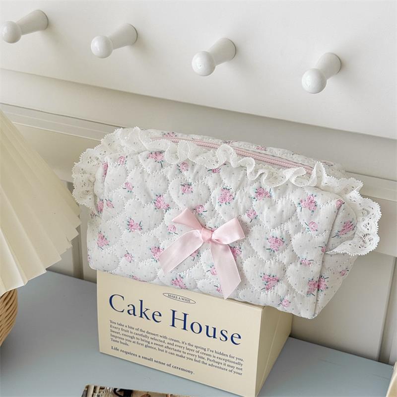 

Милый медвежонок, сладкое сердце, бант, розовое кружево, косметичка, большая вместимость, портативная дорожная сумка для хранения, женский клатч, девчачьи косметички