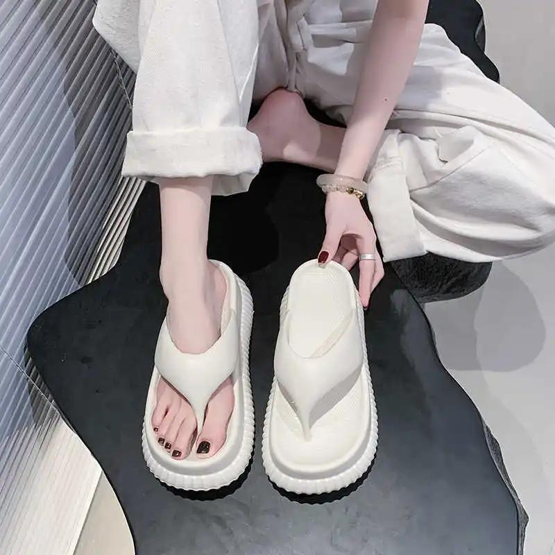 Fashion Nonslip Home Women's Bathing Slippers Flat Sandals Woman Luxury Shoes Women Sport Sneakers High Tech Tenus Luxery Branded