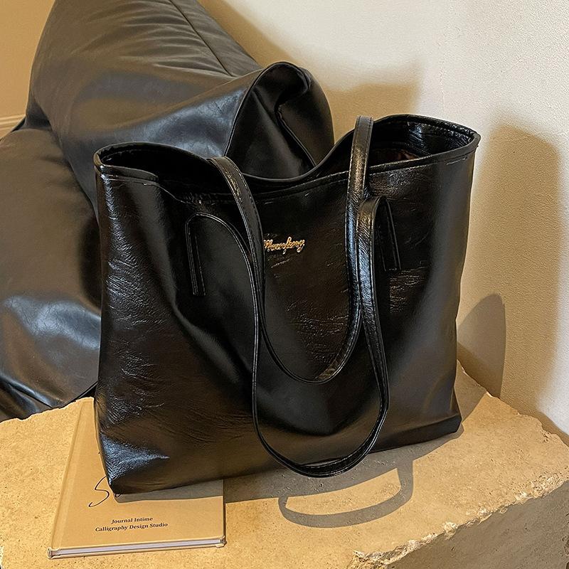 

Женская сумка Maillard, новая модель 2024 года, популярная в этом году, вместительная сумка-тоут, ретро-сумка для поездок на работу на осень и зиму чёрный