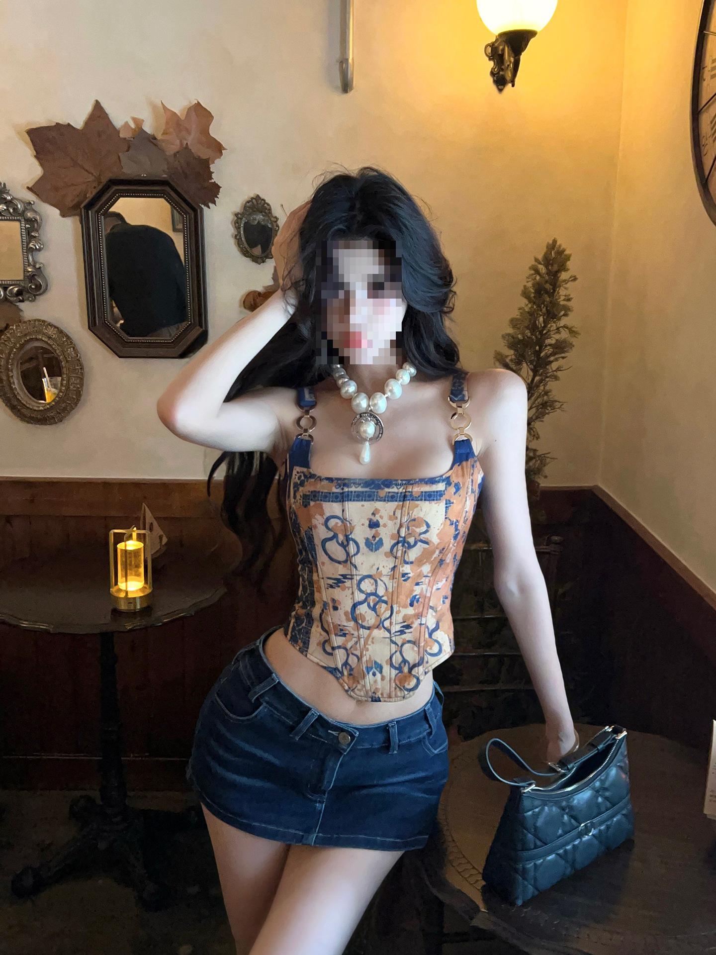 Spicy Girl Thai Style Fishbone Bustier Spaghetti Strap Tank Top for Women - Summer 2026 M