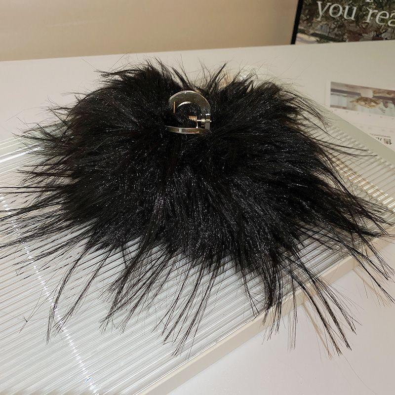 

Elegant White Faux Feather Hair Claw Chic French Style Large Shark Clip For Women, Perfect For Updos & Styling чорний