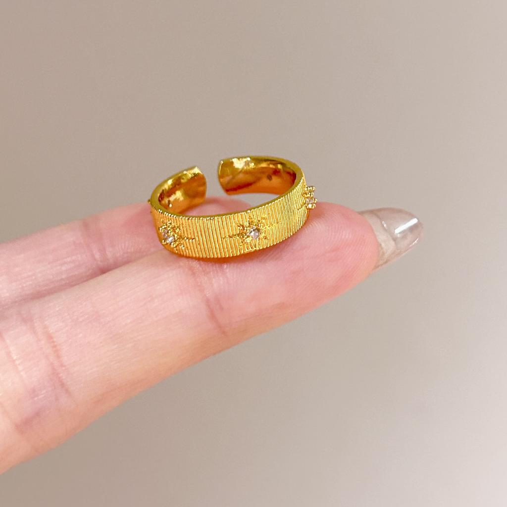 Medieval Brushed Diamond-encrusted Zircon Ring for Women Does Not Fade, Light Luxury and Versatile Open Index Finger Ring Jewelry.