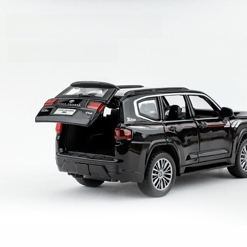 Alloy Car Toyota Model 132 Scale Toy Cruiser Functional Doors Features Light