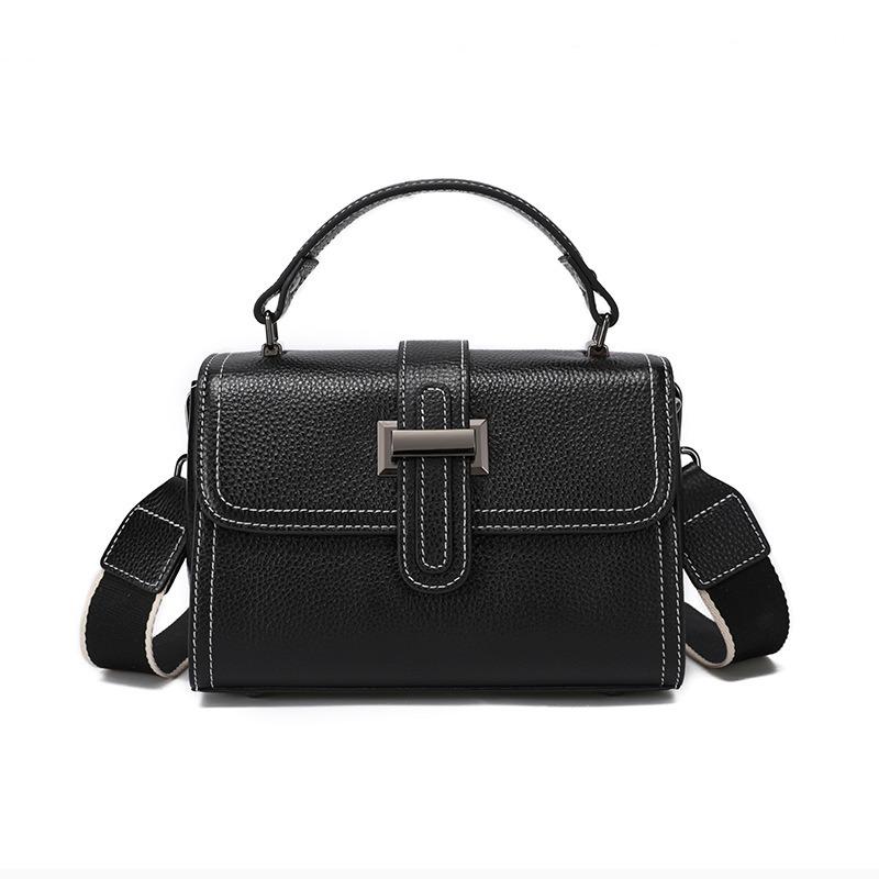 Small Bag Women's First Layer Cowhide Messenger Bag Women's Bag Versatile Shoulder Bag Portable Small Square Bag