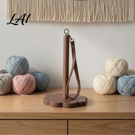 Yarn Ball Winder for Travel Wooden Wrist Holder Portable Smooth Rotation Dispenser Knitting Accessory Hands Free Rack And Crocheting Supplies