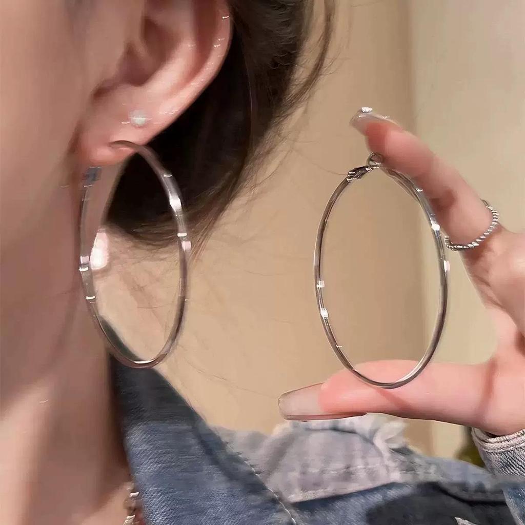 S925 Silver Needle Large Hoop Earrings - Japanese & Korean Style, Fashionable & Versatile, Celebrity-Inspired.
