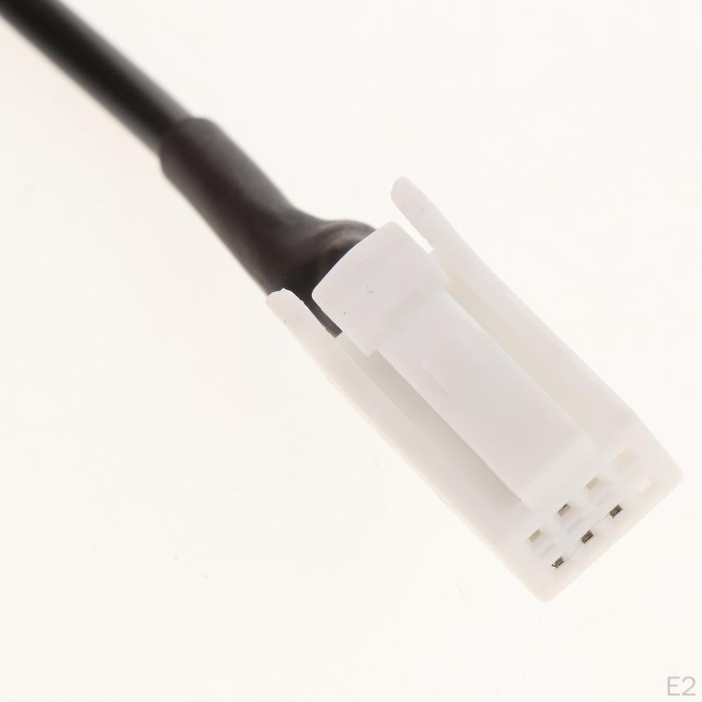 Autós AUX USB Töltő Aljzat Kábel ehhez