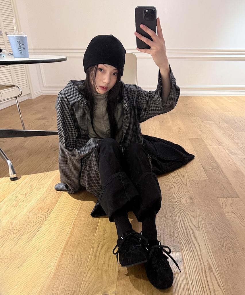 Coreofalchemy Essential Fringe Moccasin Black Sneakers