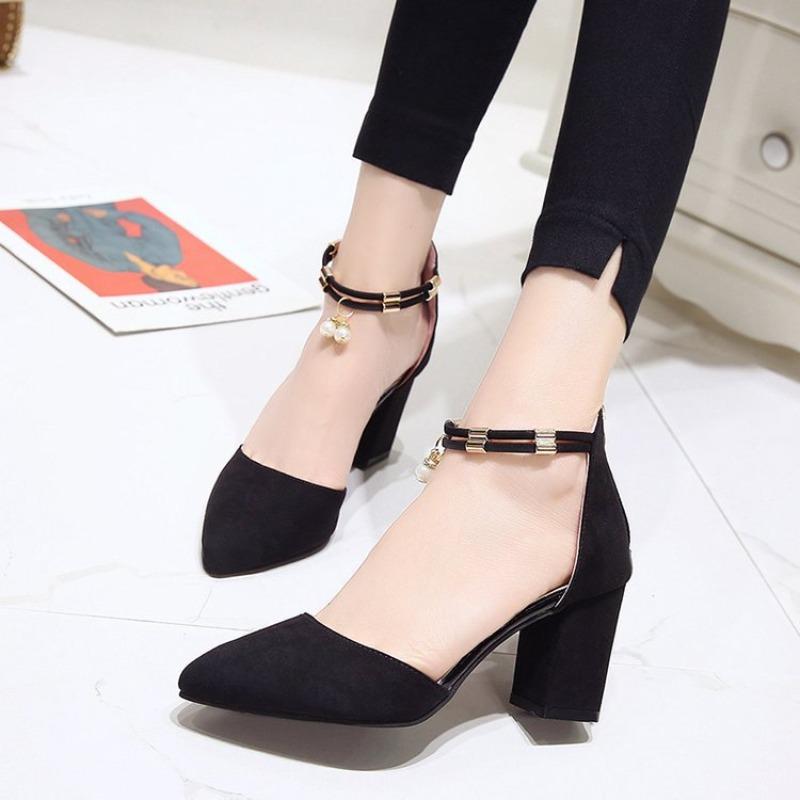 New fashion pearl pendant versatile bag head hollow buckle light mouth thick heel high heels women's suede sandals