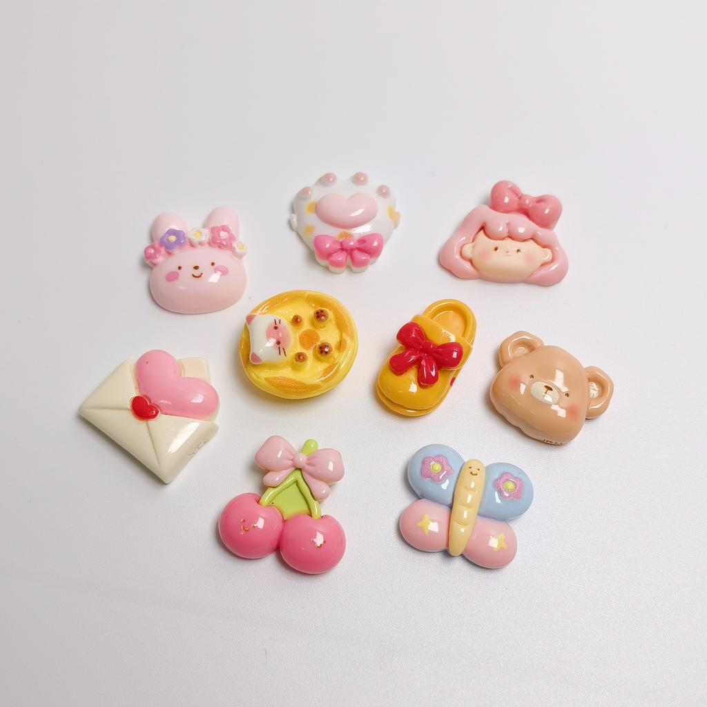 100Pcs/Lot Random Mixed Slime Charms Bear Rabbit Girl Head Shoes Butterfly Cherry Envelop Cabochons for Scrapbooking Crafts DIY
