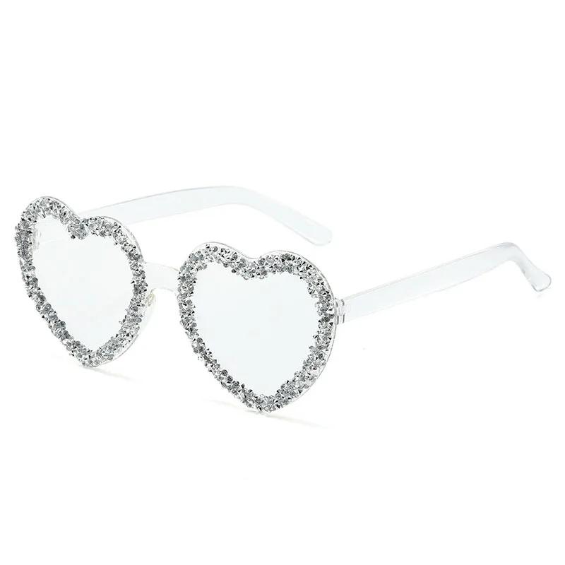 Popular y2k Vintage Love Heart Sunglasses Women For Men Luxury Brand Designer Sun Glasses Punk Diamond Candy Pink Party Shades