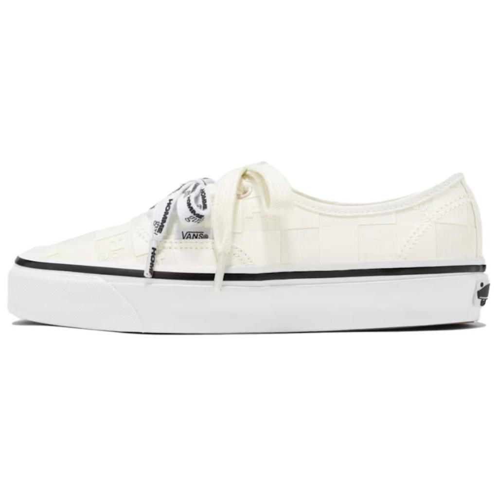 Vans HommeGirls x Authentic 44 Marshmallow White Unisex Sneakers VN000EEUCCZ