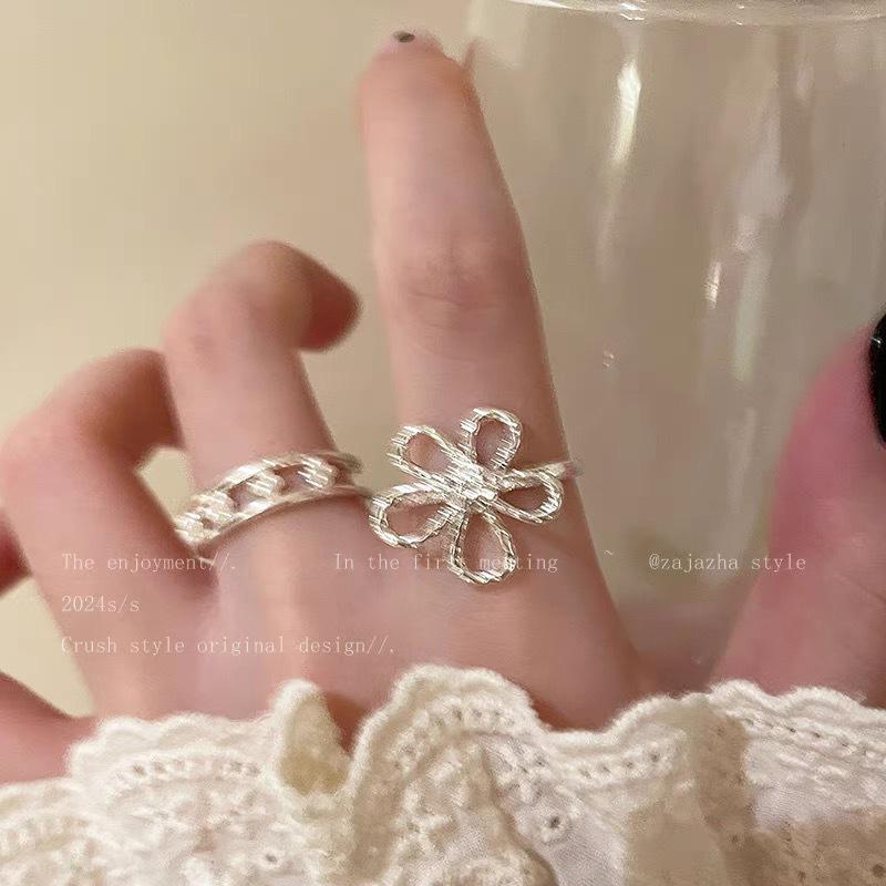 Hollow Flower Open Band Ring for Women - Retro French Design, Light Luxury Index Finger