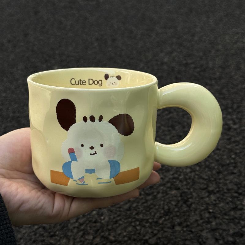 

Cute Cartoon Puppy Ceramic Mug with Lid Large Capacity Drinking Water Cup for Girls To Give Birthday Gifts for Best Friend 401-500ml