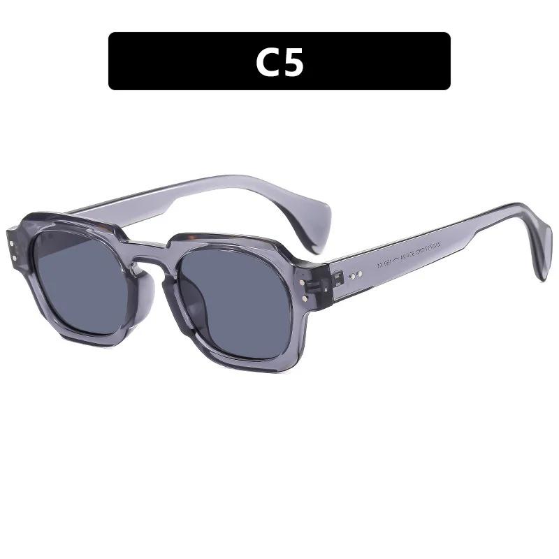 New Square Sunglasses Women Fashion Clear Ocean Lens Eyewear UV400 Vintage Brand Designer Men Rivets Punk Glasses