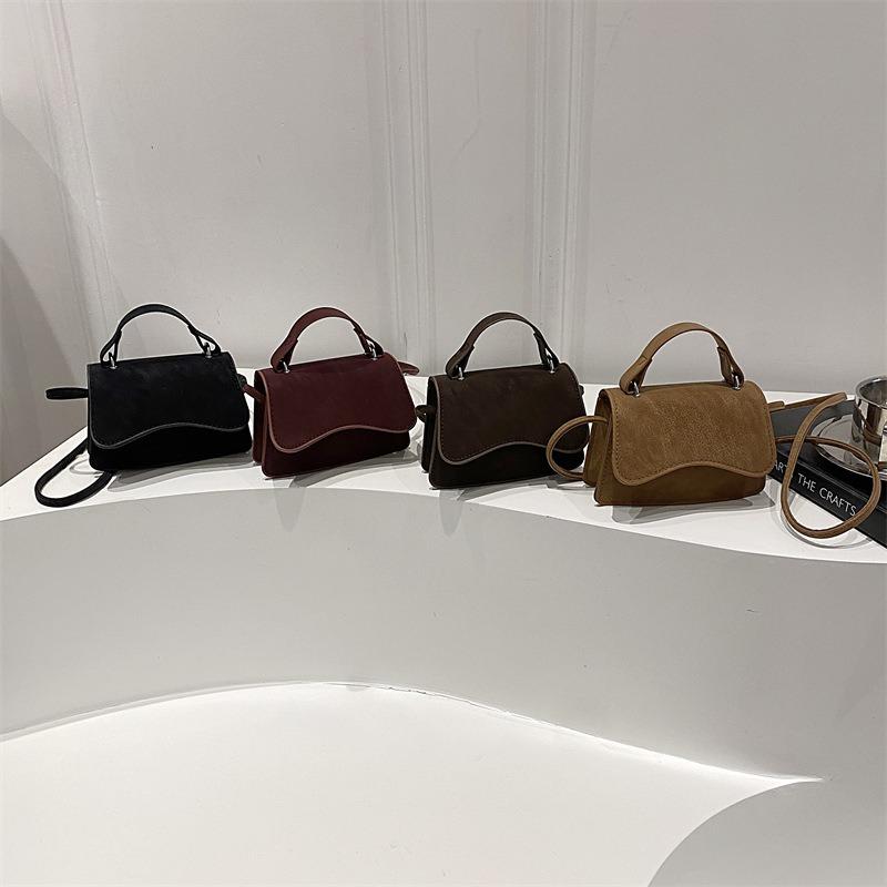 Retro lässige Pendlertasche Frühling neue Mode Textur einfarbig tragbar Schulter Crossbody kleine quadratische Tasche
