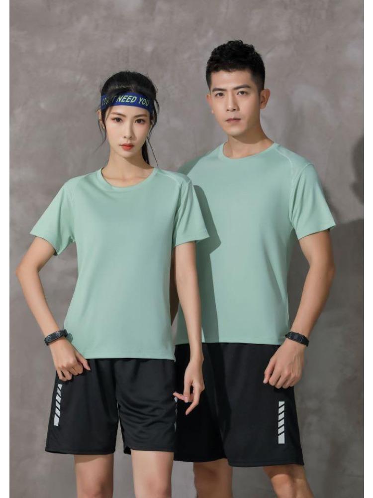 Comfortable Unisex T-shirt Summer Crew Neck Minimalist Tops Solid Color Unisex Lightweight T-shirt for Women and Men YG-2918