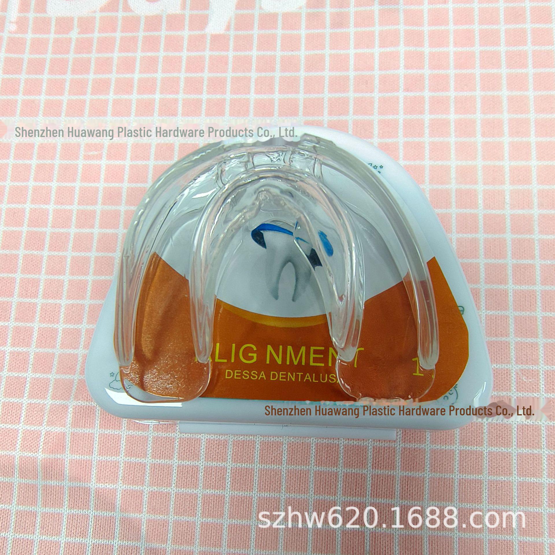 

Багатофункціональна спортивна капа для боксу та баскетболу - захист зубів для дорослих 6 x 4 x 2.5 cm