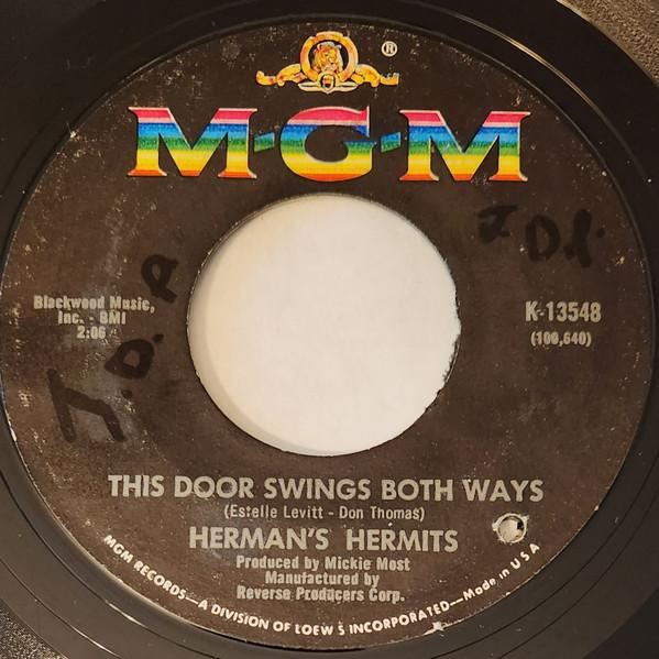

7-дюймовая пластинка HERMANS HERMITS This Door Swings Both Ways Для Lo K13548 MGM Records 1966 США Рок Б/у