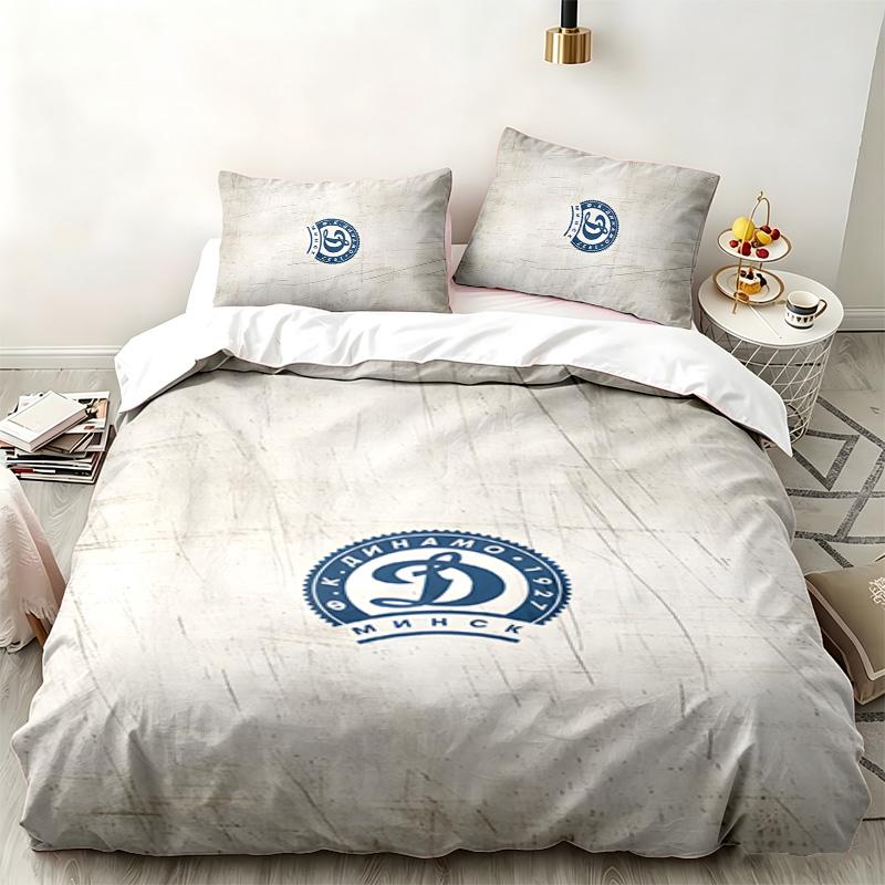 FC Dinamo Minsk 3pc set Perfect for bedroom use Comfortable bedding set includes a duvet cover and two pillowcases Ideal birthday or Christmas gift