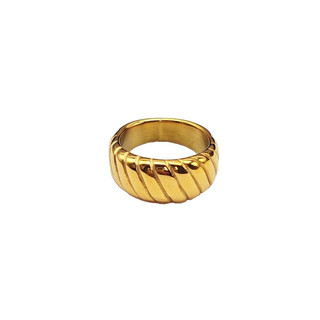 European & American Niche Luxury Croissant Texture Ring - Women's Stainless Steel