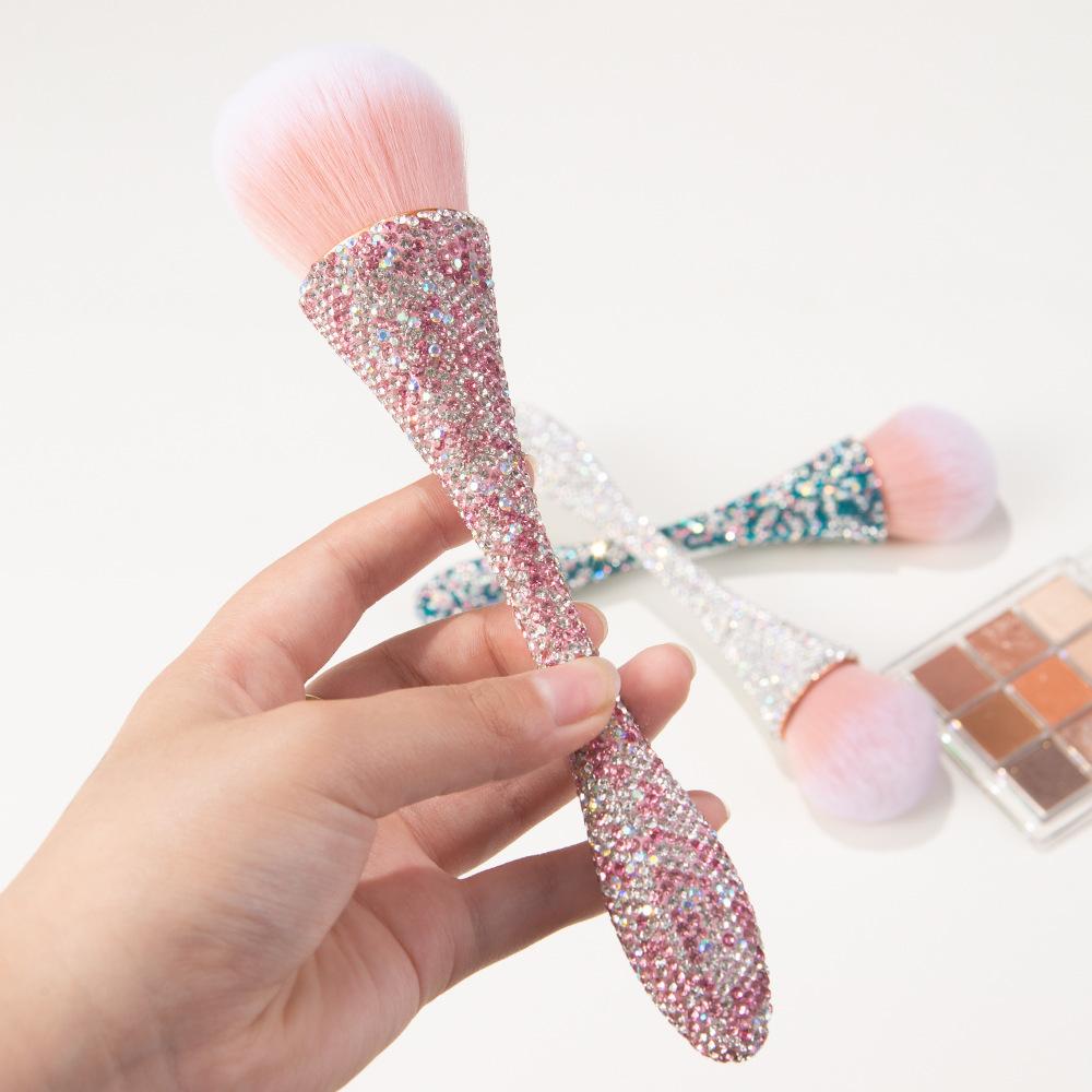 1pc Flat Arched Foundation Brush Whole Body Is Encrusted with Rhinestones Synthetic Hair Professional Powder Brush Makeup Tool
