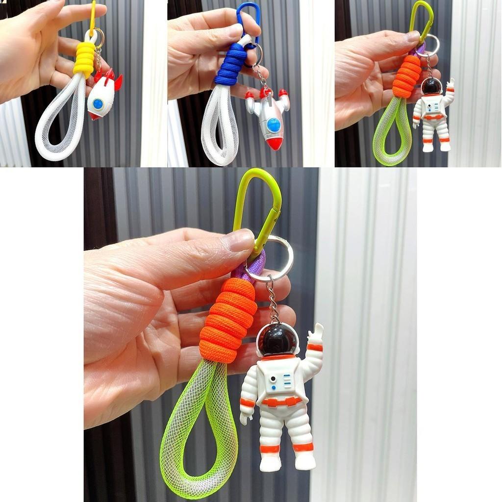 Creative Astronaut Keychain Light-up Sound Plastic Car Key Accessory For Men And Women