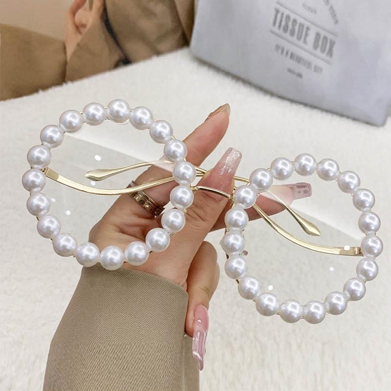 2024 New Luxury Round Frame Pearl Sunglasses Women Men Ins Fashion Metal Wave Leg Gradient Sun Glasses Traveling Oculos UV400