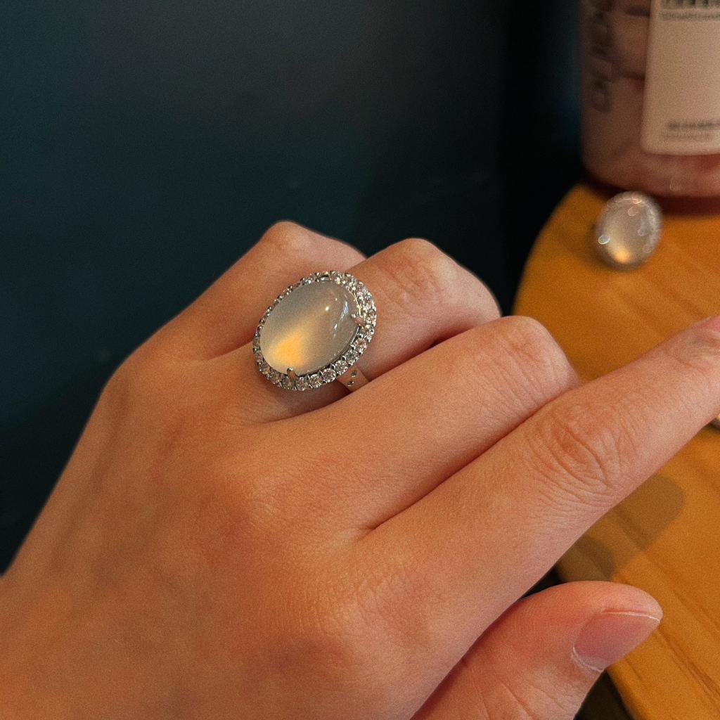 Jadeite White Ice Light, Natural White Chalcedony Ring, Agate Ring, Real Shot.