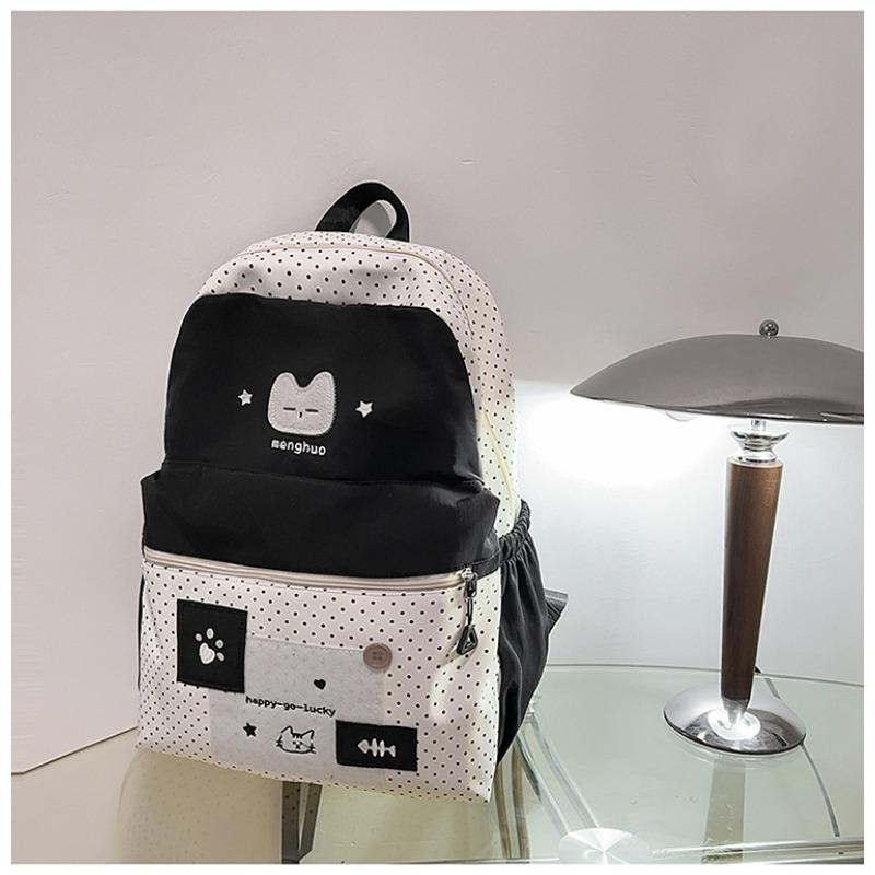 The New Japanese Ins High-value, Fresh and Sweet, Cute Cat Polka Dot Backpack, Lightweight Backpack for Junior High School Students