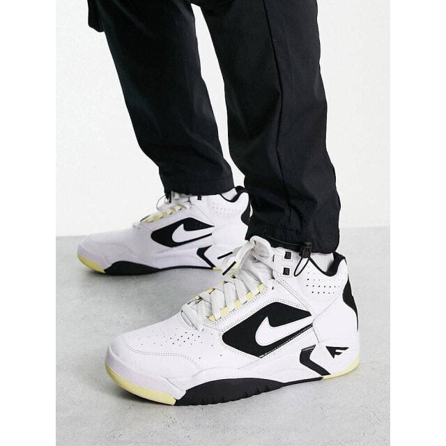 

Белые кроссовки Nike Air Flight Lite