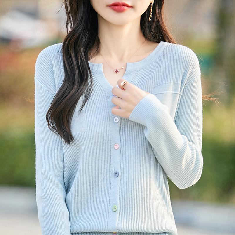 

Женский легкий кардиган из 50% шерсти и 50% шелка Mulberry — универсальный трикотаж на все 4 сезона для комфорта и стиля в любое время года M синий