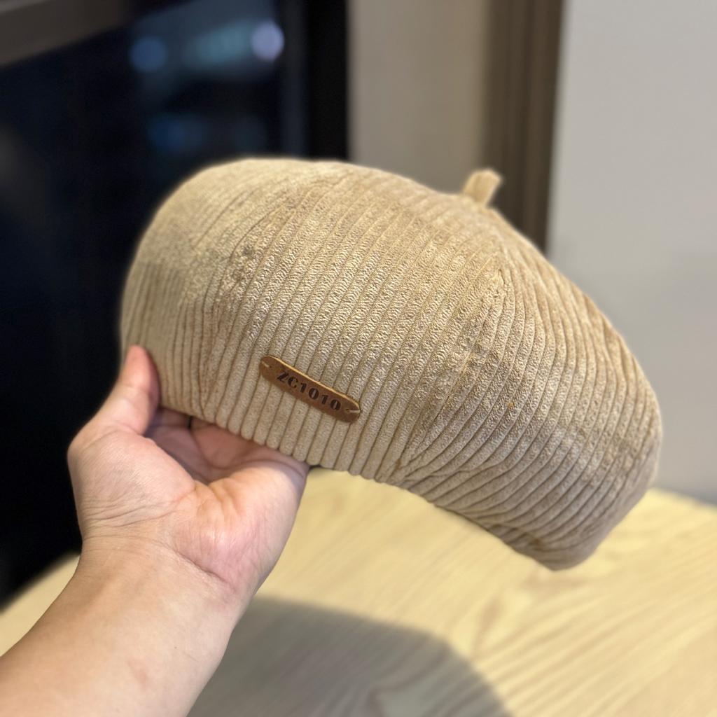 New Corduroy Letter Leather Label Beret for Women Early Autumn Casual Fashion Versatile Painter Hat Temperament Literary Pumpkin