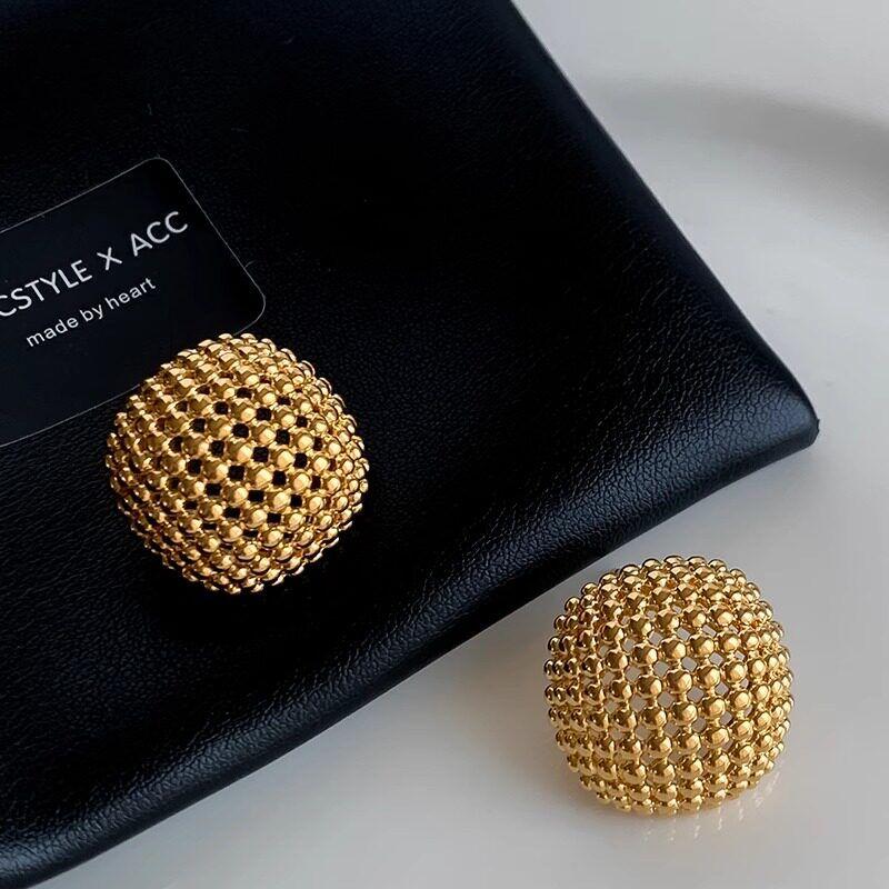 S925 Silver Needle European and American Style Metal Woven Hollow Ball Earrings, Stylish and Trendy Earrings for Women, Light Luxury and Fashionable