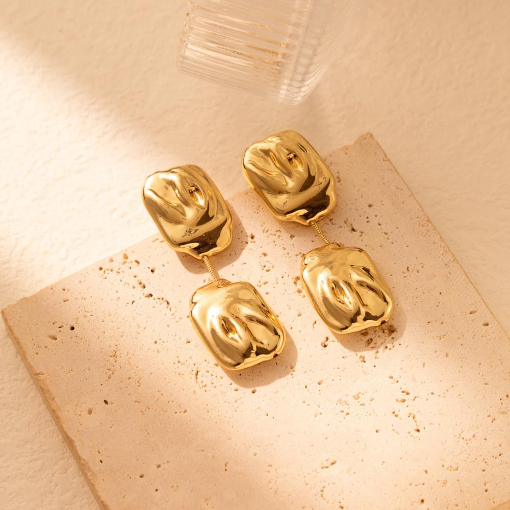 

Elegant Asymmetrical Geometric Earrings Fashionable Alloy Gold Plated Statement Jewelry