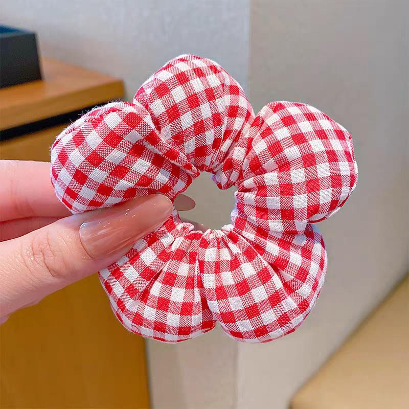 2026 New Year Girls' Sweet Padded Flower Hair Ties: Ideal for Bun Hairstyles,Parent-Child Matching,Elegant&Cute Hair Accessories