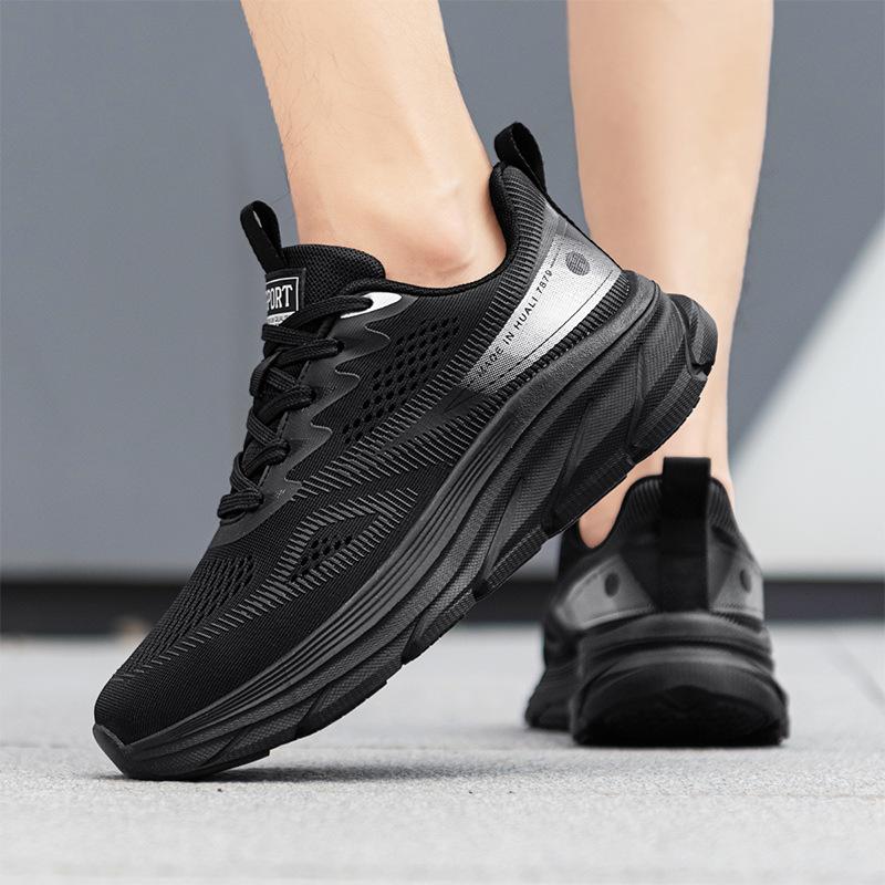 

New sports and leisure shoes men s summer thin breathable mesh jogging shoes soft sole non-slip lightweight dad trendy shoes 44