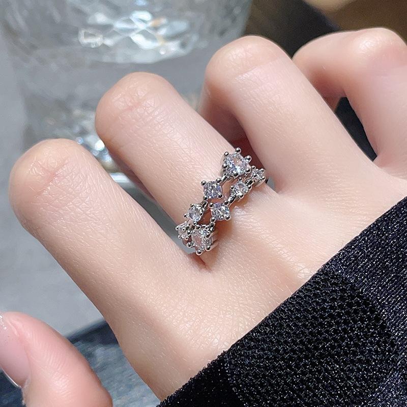 Light Luxury Four-Leaf Clover Zir*****Pen Ring Niche Design High Sense Fashion Exquisite Stacked Ring Woman