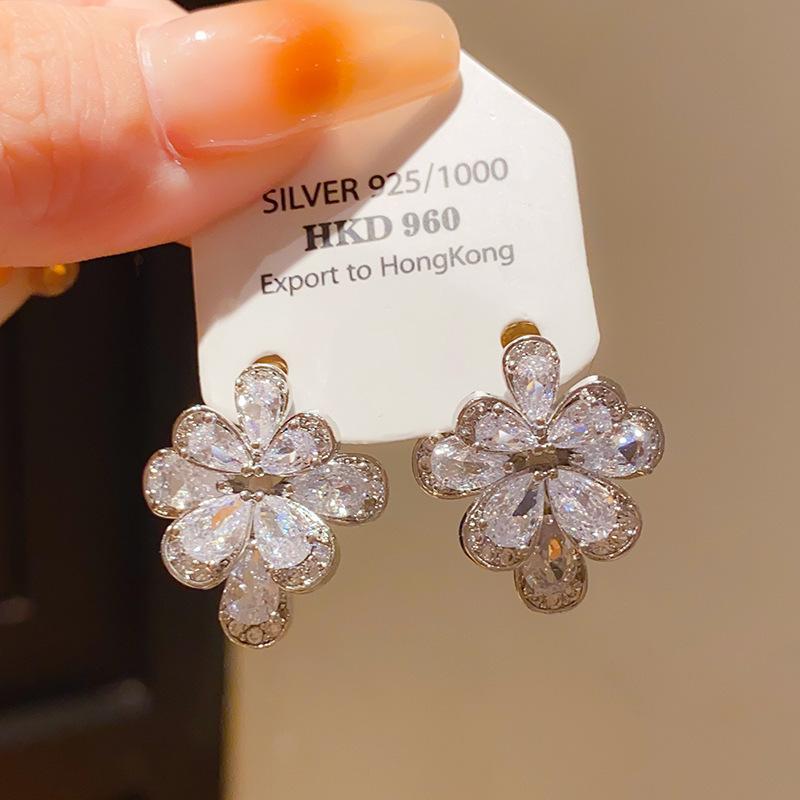 Silver Needle with Diamonds Flower Stripes Pearl Stud Earrings Medieval Vintage Retro Earrings Light Luxury Niche Earrings