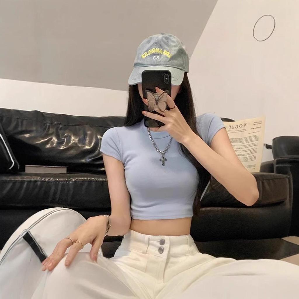 Dámsky letný zoštíhľujúci crop top s krátkym rukávom - Pikantný & Čistý ležérny štýl pre drobné postavy