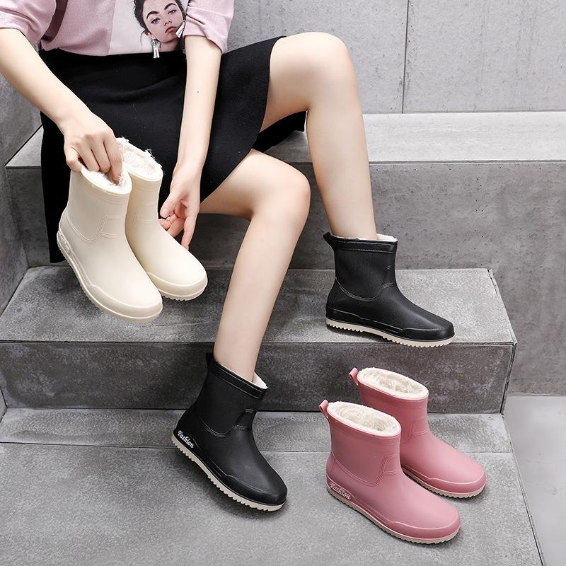 High-end Rain Shoes Women's Closed Fleece Waterproof Shoes Short Medium Tube Autumn and Winter Rain Boots Bundle Warm Rubber Shoes