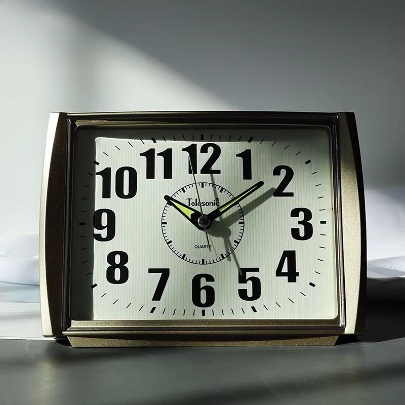 

BEPAN 1PC Retro Design Alarm Clock for The Elderly Luminous Clock Multifunctional Bedroom Bedside Ornament Home Decoration