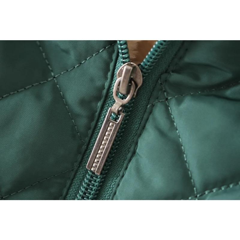 Женская куртка с капюшоном — фото 18