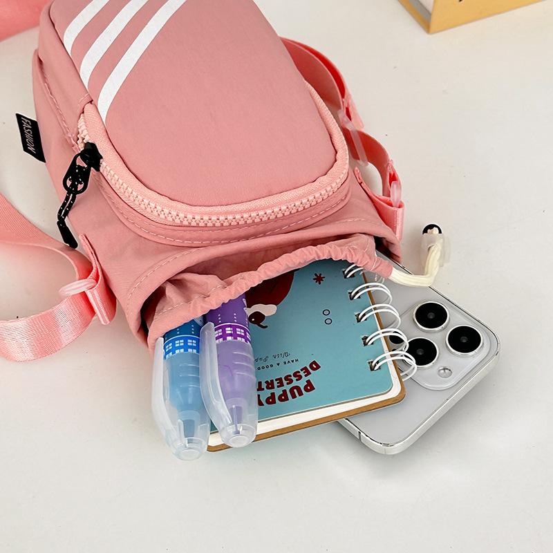 Ny 2025 vår och sommar mobiltelefonväska crossbody axel mobiltelefon myntväska multifunktionell fritid utomhus sportväska bärbar