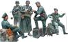 Master Box German Front Line 2 Polní četnictvo 3 Generálové a štěně v balení Plastikový model MB35211 1/35 Spojka, Figury,