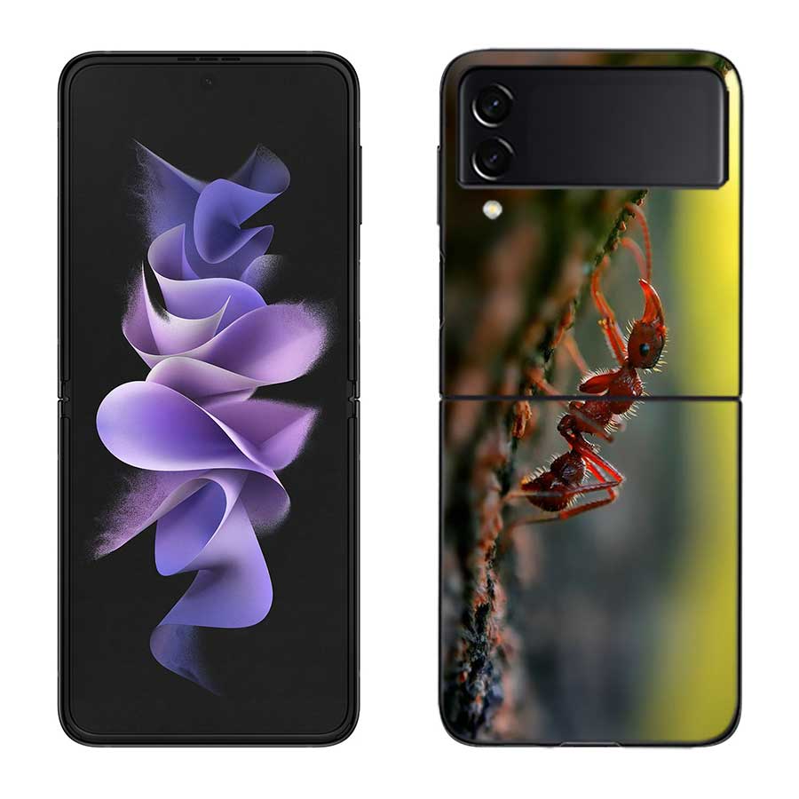 Red Fire Ants, Worker Ants Phone Case For Samsung Z Flip 7 6 5G Galaxy Z Flip 5 4 3 Black Hard Cell Cover Luxury PC Shell Coque
