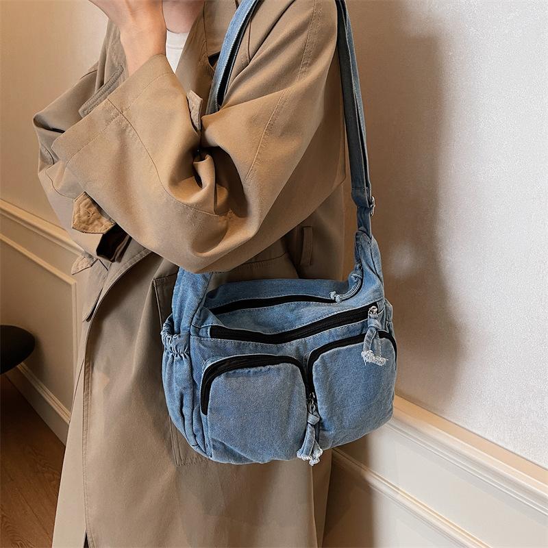 Denim Bag Women's Large Capacity Retro Lightweight Mail Carrier Bag Functional Sports Leisure Messenger Bag Student Backpack