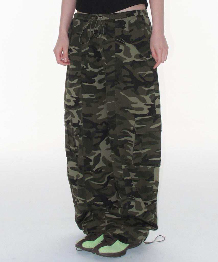 AMES-WORLDWIDE Over Fit Cargo Pants Camo