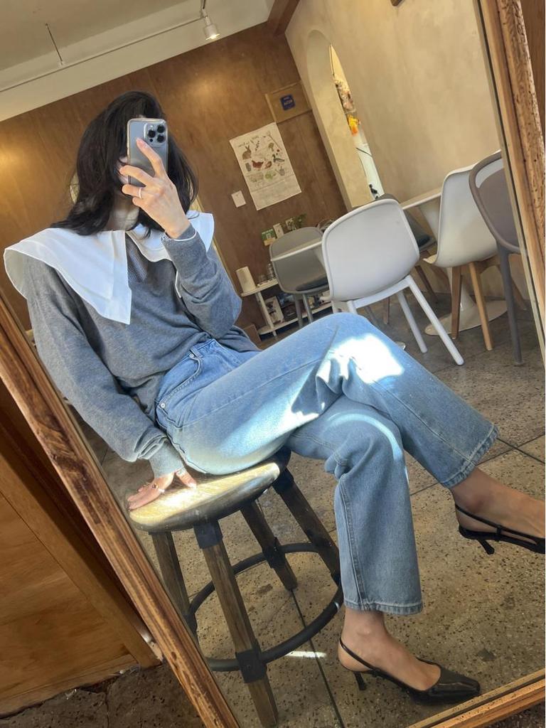 2026 Korean Chic Double-Layer Doll Collar Plaid Shirt with Puff Long Sleeves for Women.