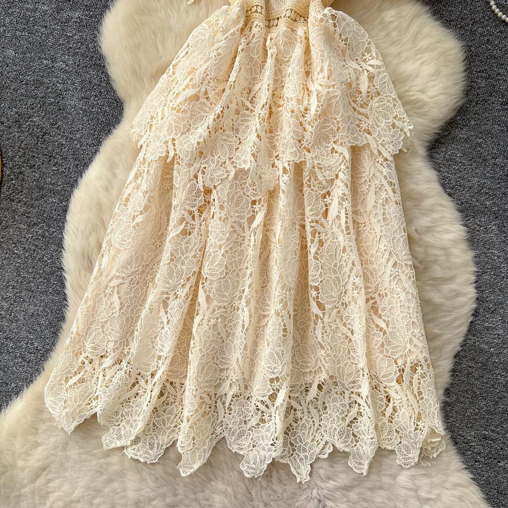Celebrity Retro Short-sleeved Dress Women's Summer Hollow Crochet Waist Design Light and Familiar Imperial Sister Temperament Medium and Long Dress